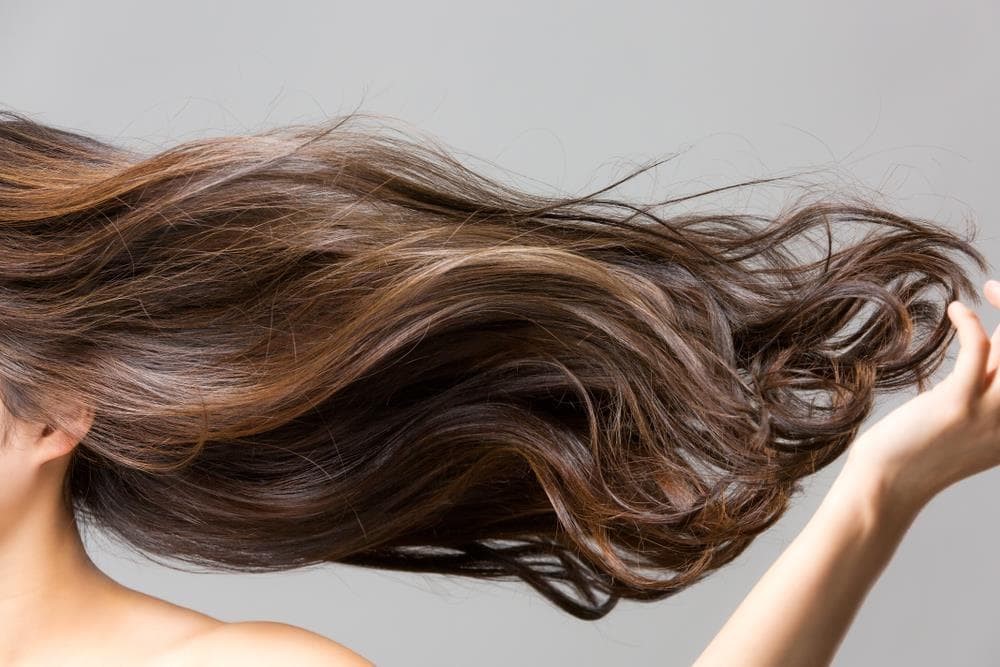 Cómo hidratar tu cabello después del verano con nuestros tratamientos capilares